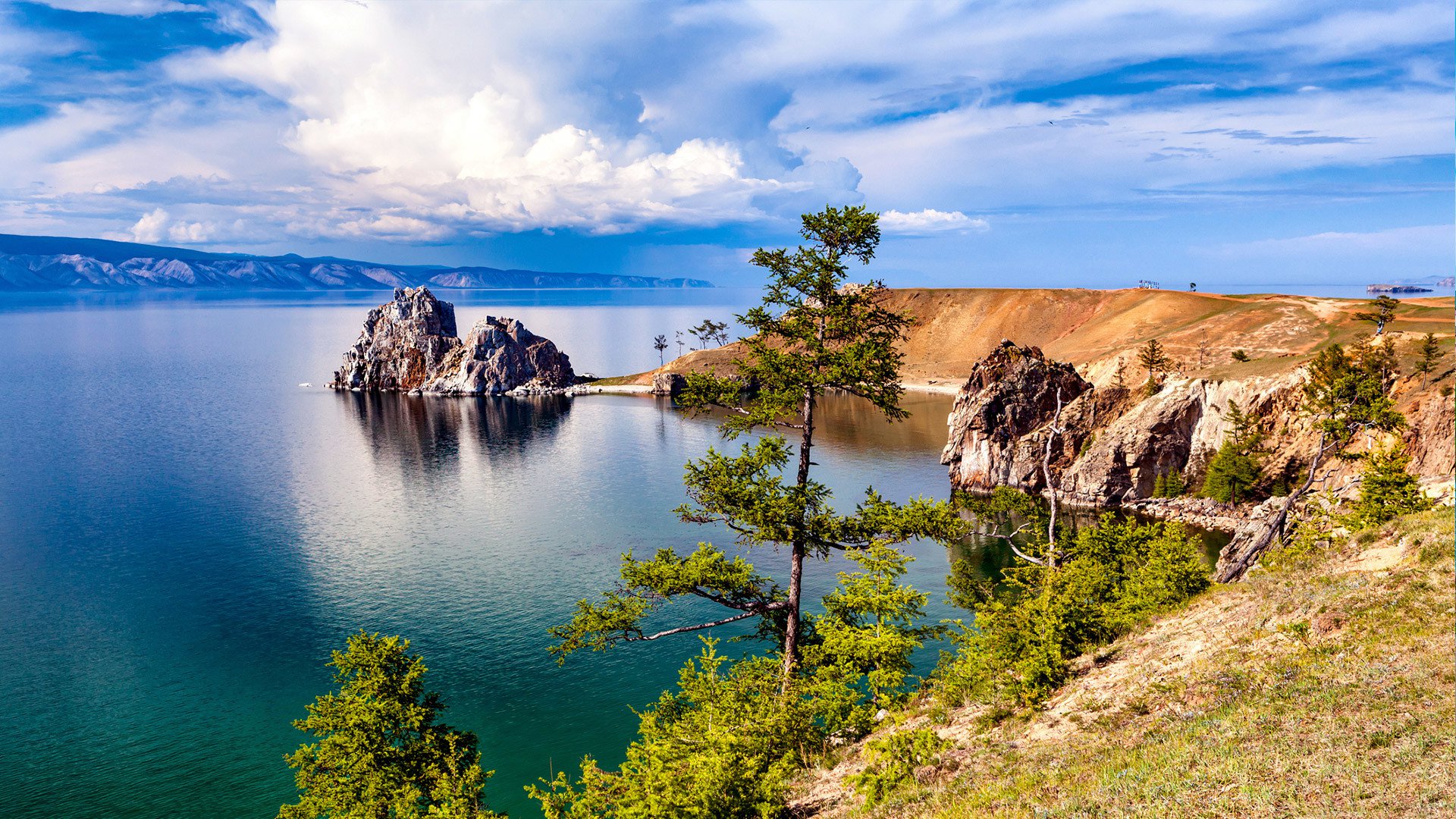 12 Photos of The Lake Baikal Zen Stones