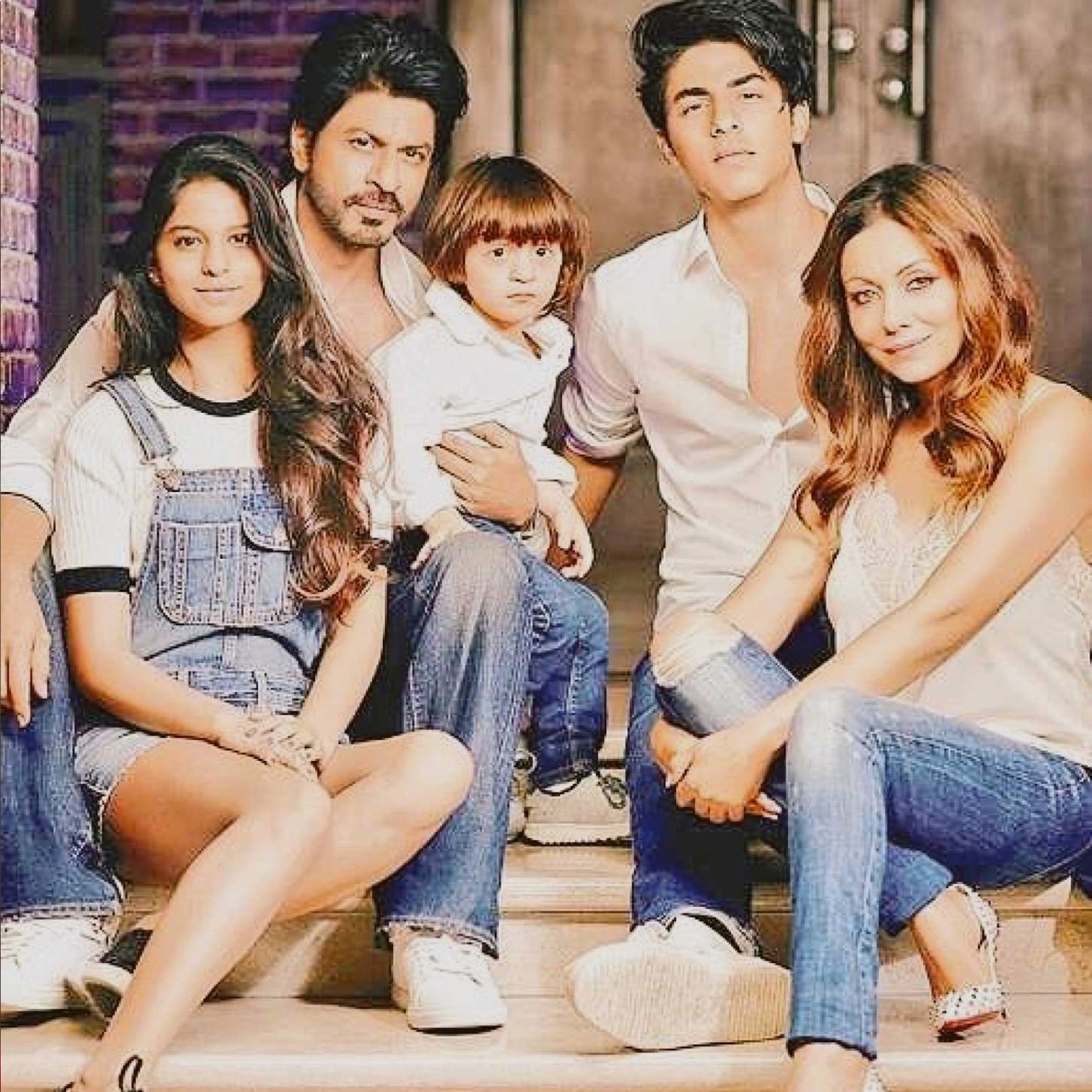 shahrukh khan family