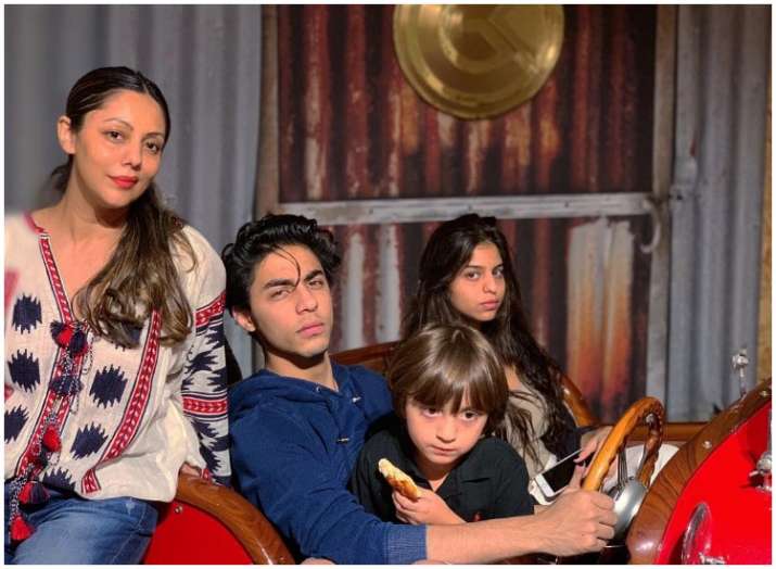 gauri khan family