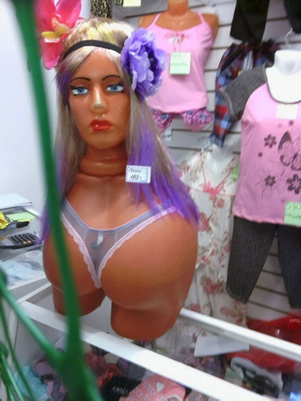 Hilarious Mannequins