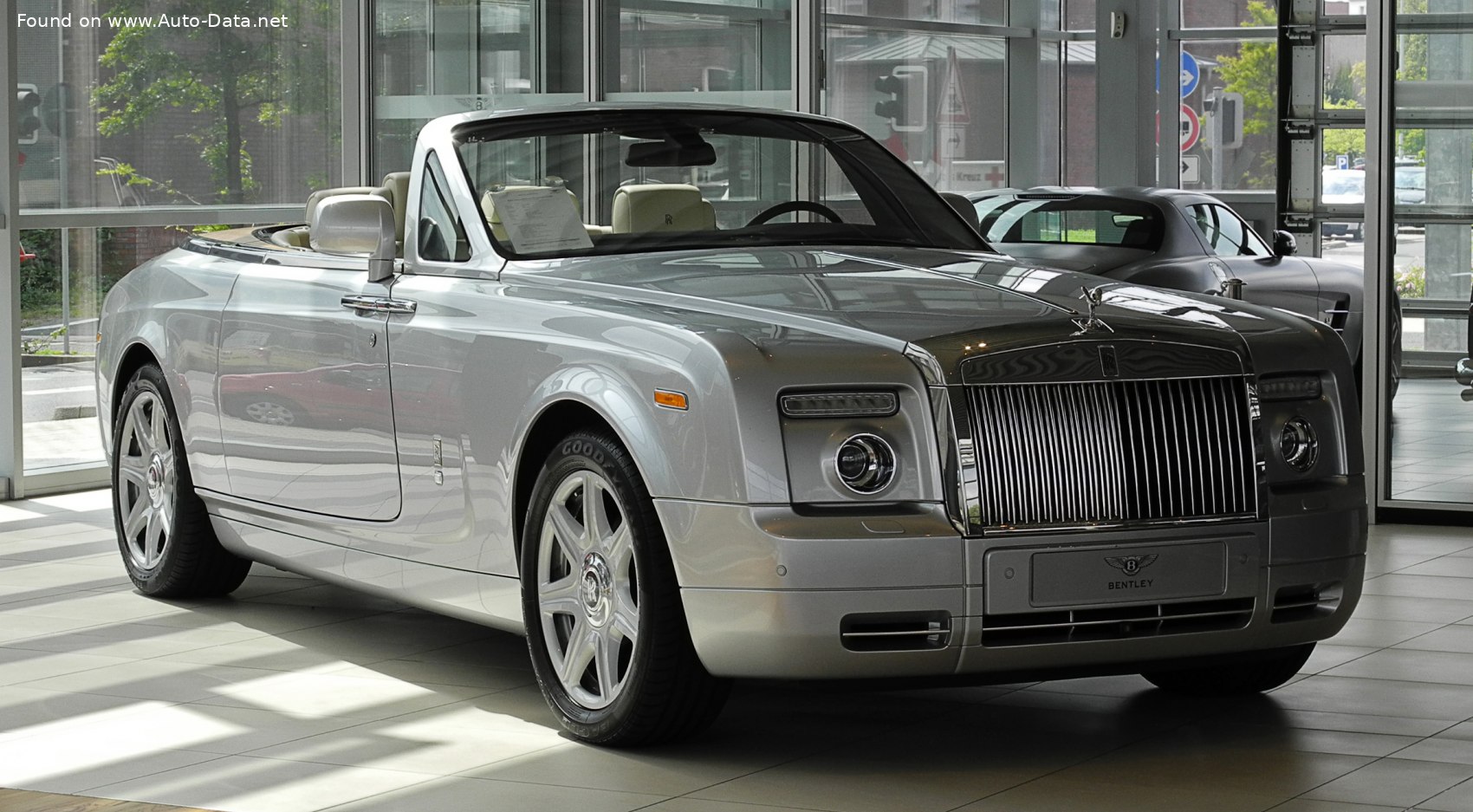 Rolls Royce Phantom Drophead Coupe