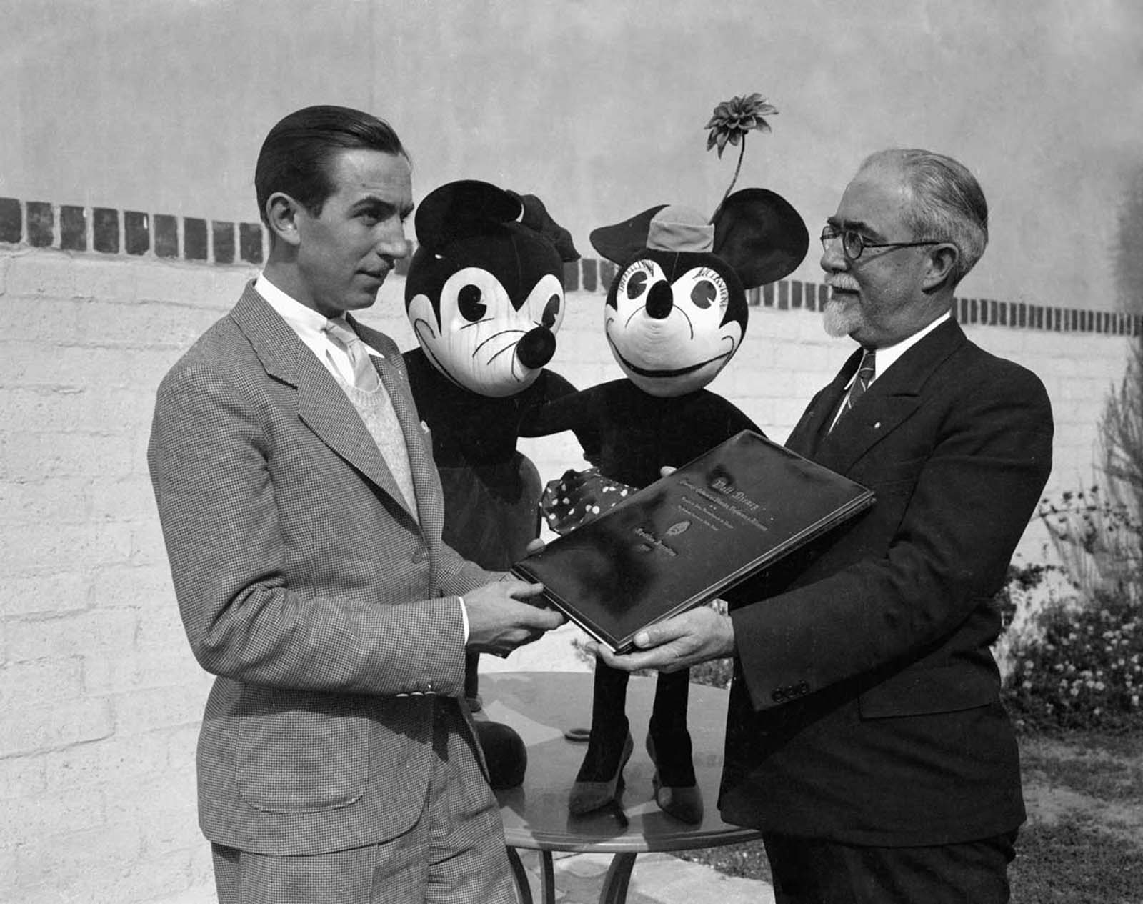 Mickey mouse history