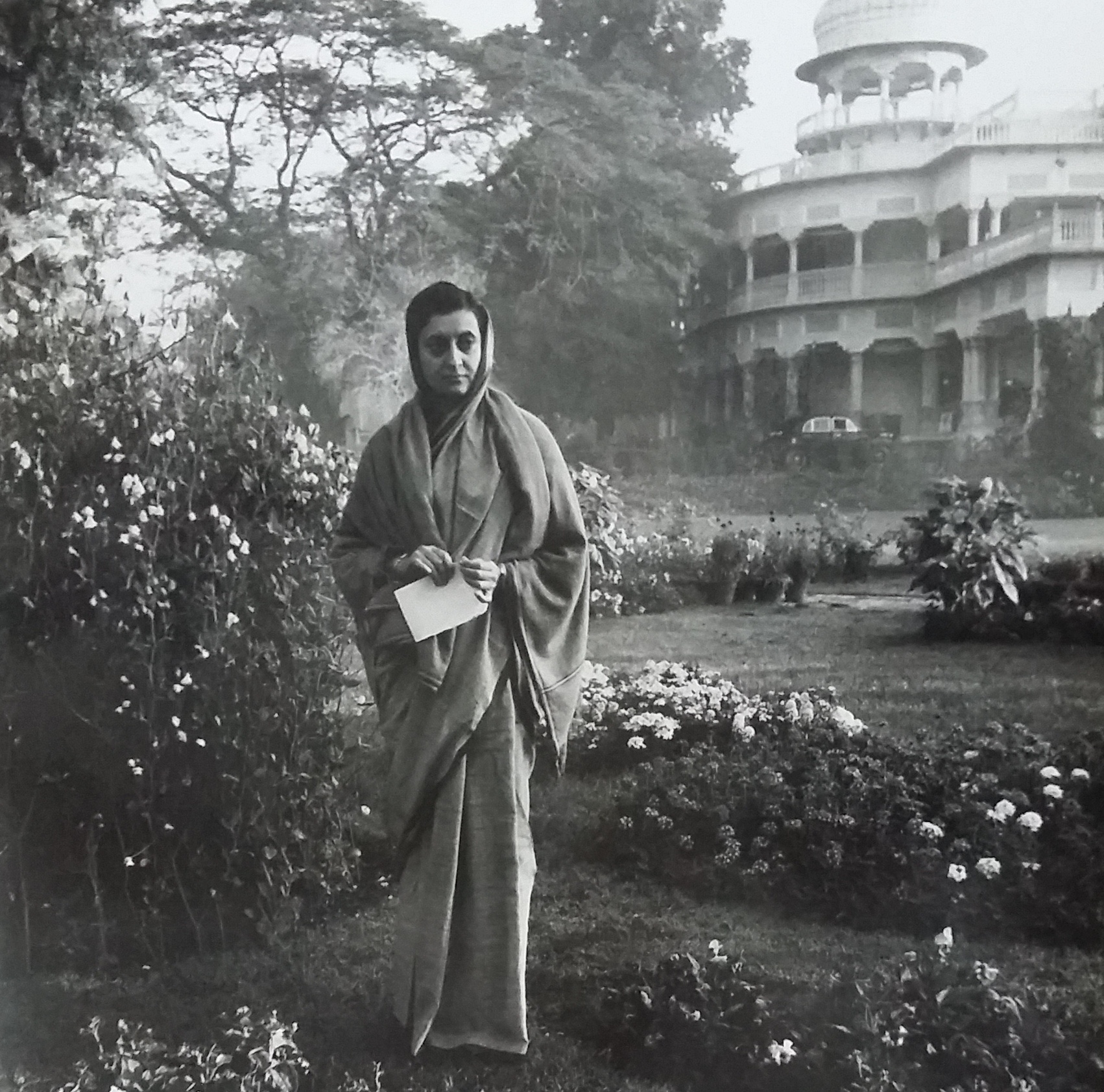 When Indira Gandhi Burned her Doll in Hindi