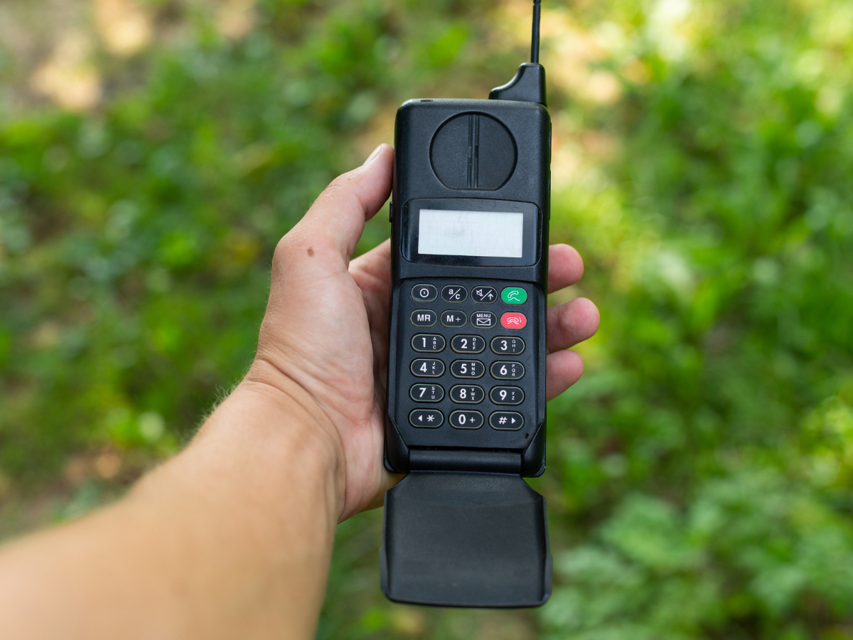 What is Satellite Phone