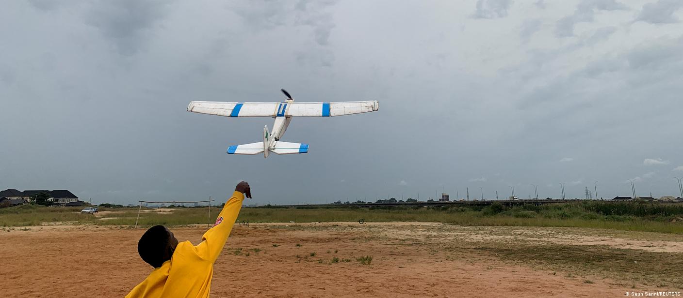 Nigerian Man Builds Airplane From Trash