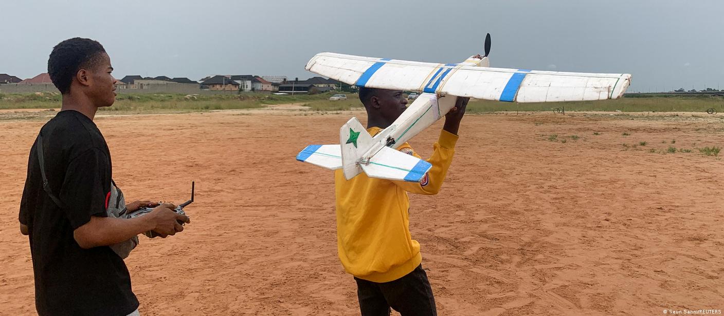 Nigerian Man Builds Airplane From Trash