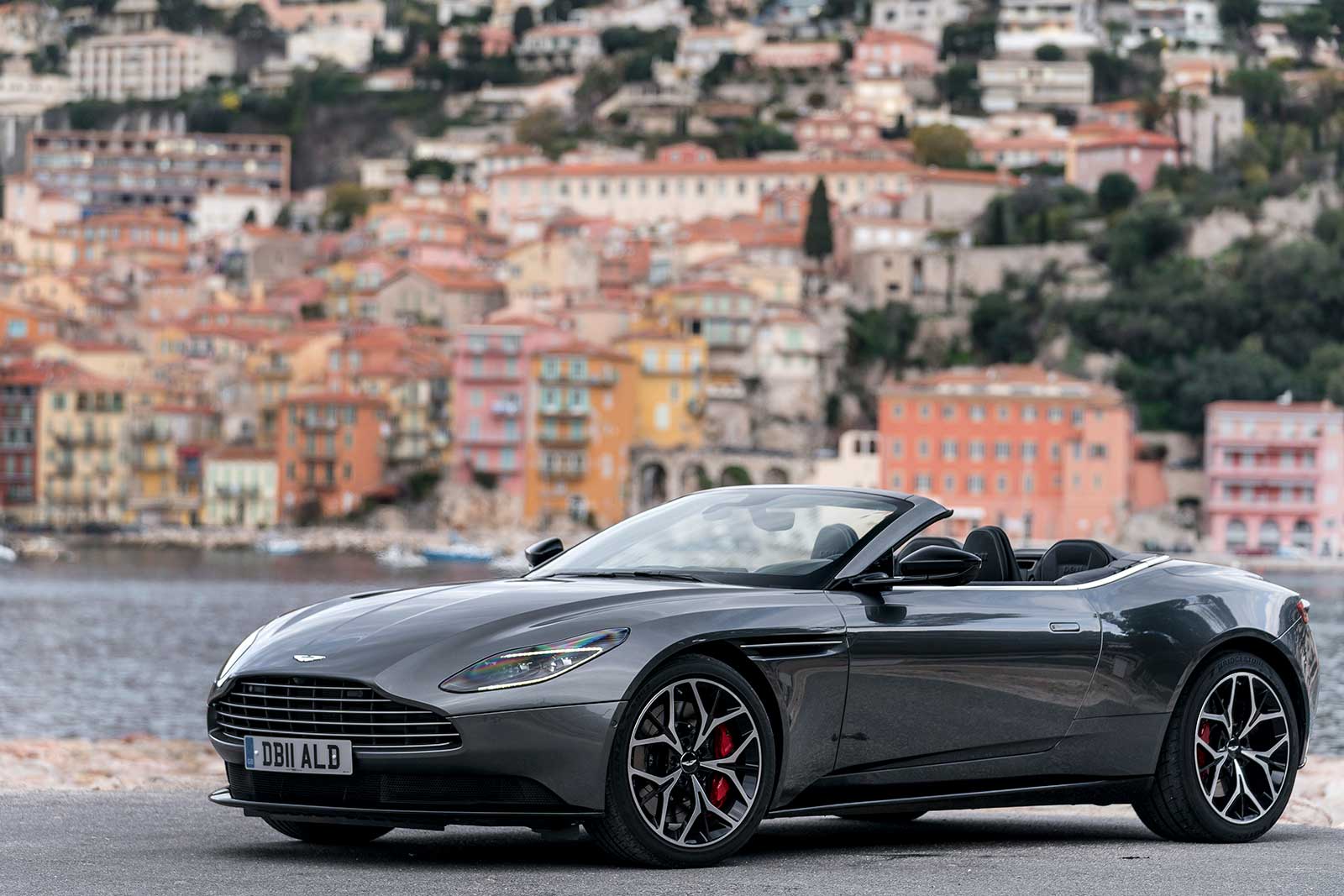 aston martin db11